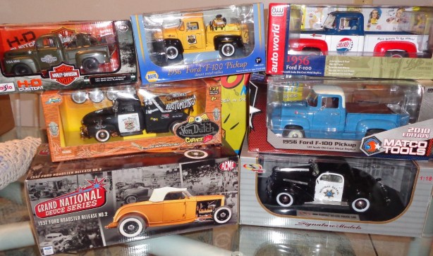 As Pick-ups foram maioria, mas um Coupe e um Roadster ocuparam muito bem os espaços nas caixas!