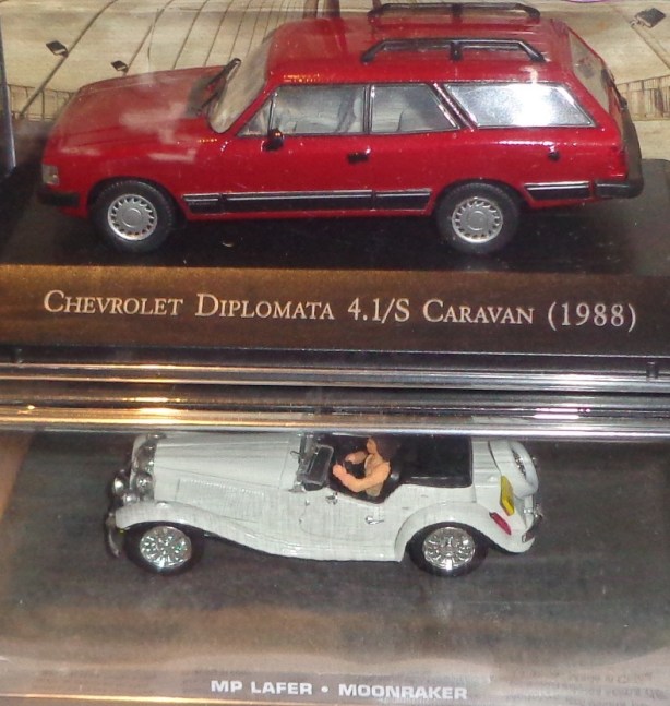 Caravan personalizada com muito bom gosto e MP Lafer da série 007